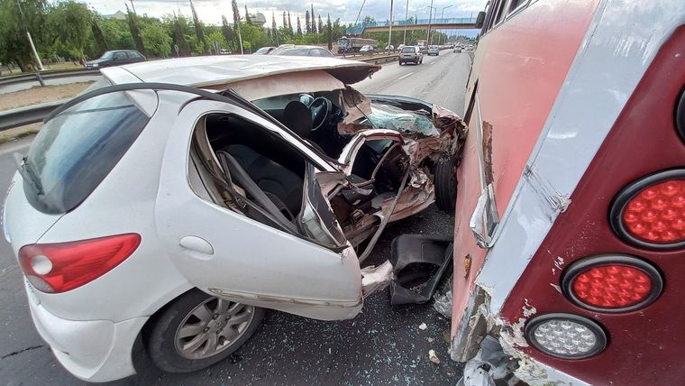 Las imágenes que dejó el accidente Foto: Twitter: @MATIPASCUALETTI