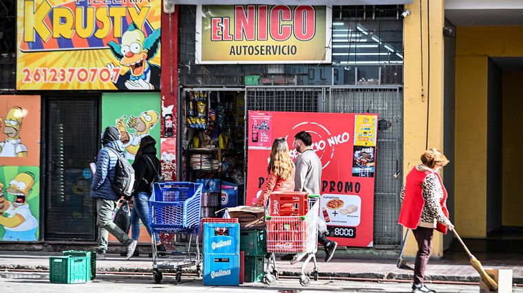La vida cotidiana dentro de la mini ciudad. La vida cotidiana dentro de la mini ciudad.