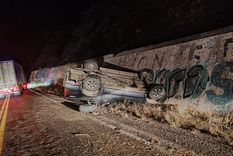 La camioneta que volcó en la ruta 7. La camioneta que volcó en la ruta 7.