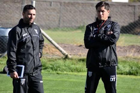 Ezequiel Medrán y Joaquín Sastre, los hombres claves del mercado de pases de Gimnasia. Ezequiel Medrán y Joaquín Sastre, los hombres claves del mercado de pases de Gimnasia.