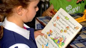 El año pasado, Kate Cain recibió el Premio Hollis Scarborough de la AIM Academy, uno de los reconocimientos más prestigiosos del campo de la alfabetización. El año pasado, Kate Cain recibió el Premio Hollis Scarborough de la AIM Academy, uno de los reconocimientos más prestigiosos del campo de la alfabetización.