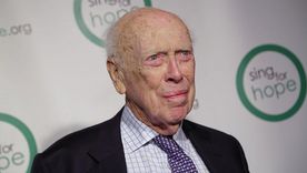 El hallazgo de la doble hélice del ADN de Watson es considerado como uno de los momentos clave en la ciencia moderna. El hallazgo de la doble hélice del ADN de Watson es considerado como uno de los momentos clave en la ciencia moderna.