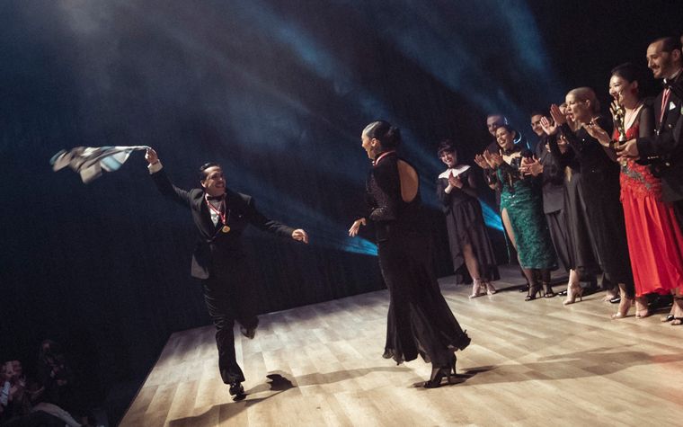 Los campeones de Tango Escenario listos para su próximo reto en Argentina. Los campeones de Tango Escenario listos para su próximo reto en Argentina.
