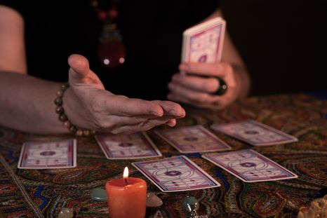 Estos signos necesitan presencia, no solo palabras. Foto: Shutterstock Estos signos necesitan presencia, no solo palabras. Foto: Shutterstock