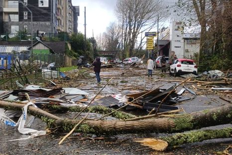 Los resultados del tornado en Chile. Foto: X: @TTILosLagos
