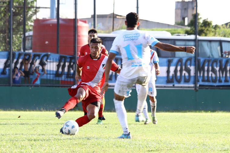 El Deportivo Maipú cae en el Viaducto. Foto: Gentileza Emiliano Benítez