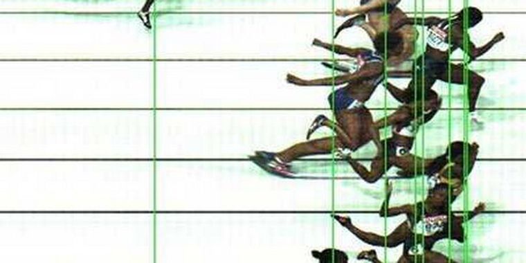 Veronica Campbell, de Jamaica, marcó 11,01 segundos; Lauryn Williams, de Estados Unidos,11,01.