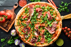 Pizza de rúcula y prosciutto: receta clásica con un toque moderno Foto: Shutterstock