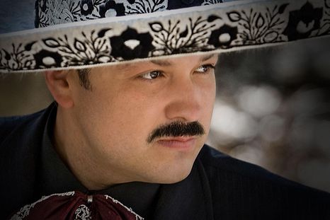Pepe Aguilar habló de uno de los episodios más oscuros de la Dinastía Aguilar.