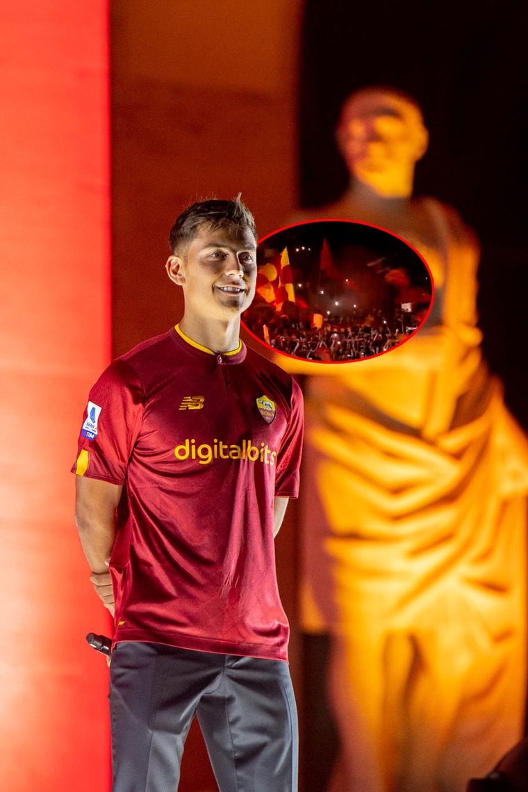 Dybala fue presentado en la Roma ante una multitud de fanáticos. Foto: AS Roma