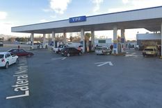 Los camioneros fueron sorprendidos cuando estaban en una estación de servicio Los camioneros fueron sorprendidos cuando estaban en una estación de servicio