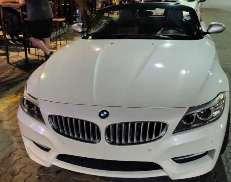 El lujoso auto donde circulaba el concejal Martín Antolín. El lujoso auto donde circulaba el concejal Martín Antolín.