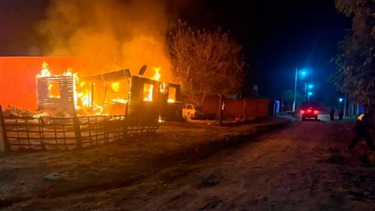 Un nene de 5 años murió en un voraz incendio: sus padres y un bebé lograron escapar de las llamas