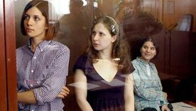 Las chicas de Pussy Riot, cuando fueron juzgadas en Rusia. Foto: Efe Las chicas de Pussy Riot, cuando fueron juzgadas en Rusia. Foto: Efe