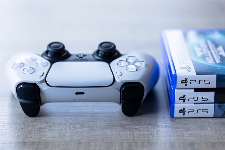 Más compacta, potente y digital: así se presenta la PlayStation 5 Slim en la previa de GTA 6. Más compacta, potente y digital: así se presenta la PlayStation 5 Slim en la previa de GTA 6.