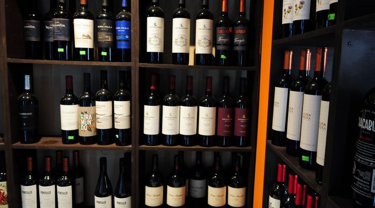 Comprar en góndola a veces es más barato que en las mismas bodegas. Foto: ALF PONCE MERCADO / MDZ