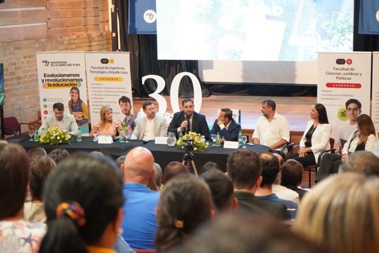 Acto inaugural de la nueva facultad de medicina en Misiones Foto: Universidad de la Cuenca del Plata