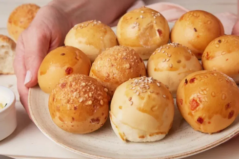 Receta de pancitos saborizados de salame: fáciles, rápidos y adictivos Receta de pancitos saborizados de salame: fáciles, rápidos y adictivos