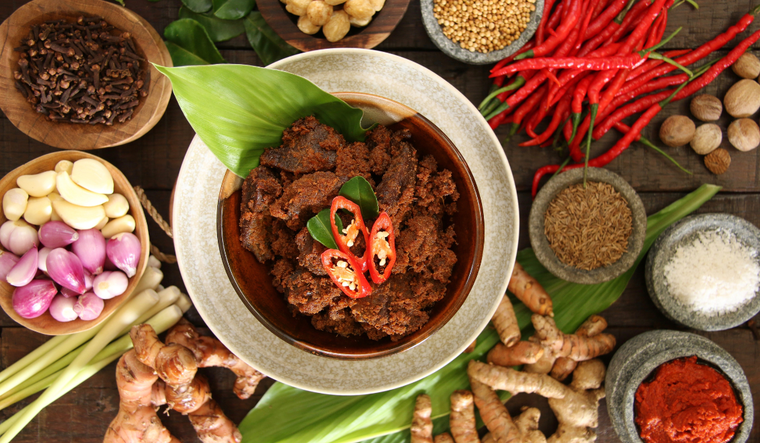 Explora la riqueza de Indonesia con nuestro rendang Padang casero Foto: Shutterstock