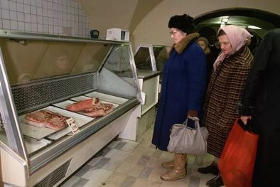 MDZol | La escasez de productos era lo más común al final de la era soviética. Foto: GETTY IMAGES