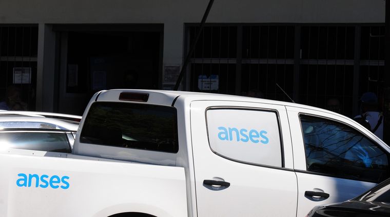 Anses analiza un pago extra para jubilados Foto: ALF PONCE MERCADO / MDZ