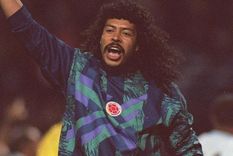 Rene Higuita anotó 43 goles en su carrera, incluyendo tres con la selección nacional de Colombia.