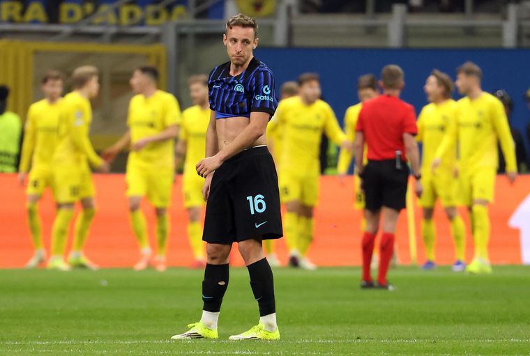 Bodo Glimt dio el batacazo en Italia y eliminó al Inter de la Champions con un global de 5-2. Bodo Glimt dio el batacazo en Italia y eliminó al Inter de la Champions con un global de 5-2.