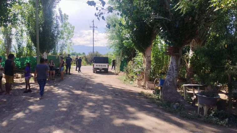 Tragedia en Guaymallén: un sodero atropelló a una niña de 2 años y la mató - Image 1