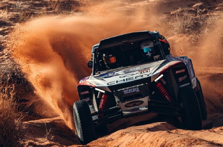 Casale resistió la presión de Dania Akeel y lideró una jornada con amplio dominio sudamericano.