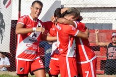 maipu goleo a sol de mayo y no se baja de la punta