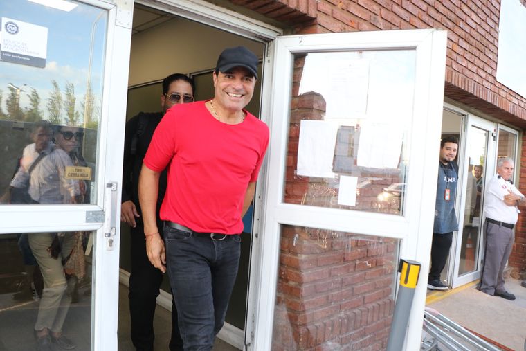 El puertorrique&ntilde;o llegando a Buenos Aires, luego de dar show en Uruguay.