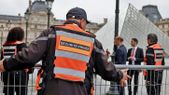 que se sabe de los dos sospechosos detenidos tras el robo de joyas en el museo del louvre que se sabe de los dos sospechosos detenidos tras el robo de joyas en el museo del louvre