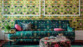 Un living con una decoración con estampados. Fuente: .janeclayton.com Un living con una decoración con estampados. Fuente: .janeclayton.com