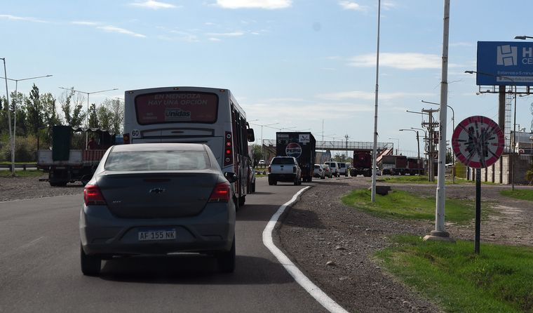La defensa del juez vial de Guaymallén ante las multas a los conductores por el cambio en el Acceso Este.