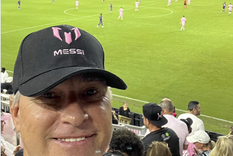 Daniel Puddu viajó con su familia para ver a Messi. Foto: @harrylpg