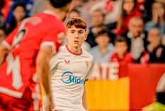 El Colo solo disputó 466 minutos con la camiseta de Sevilla y su préstamo a Porto quedó en stand-by. Foto: @colo.barco