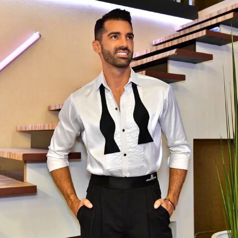 Toni Costa ha participado en diversos certámenes de baile televisivos en Estados Unidos.