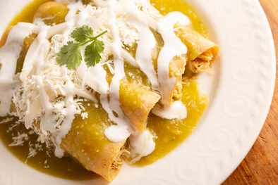 MDZol | Esta receta de enchiladas verdes se ganará tu corazón