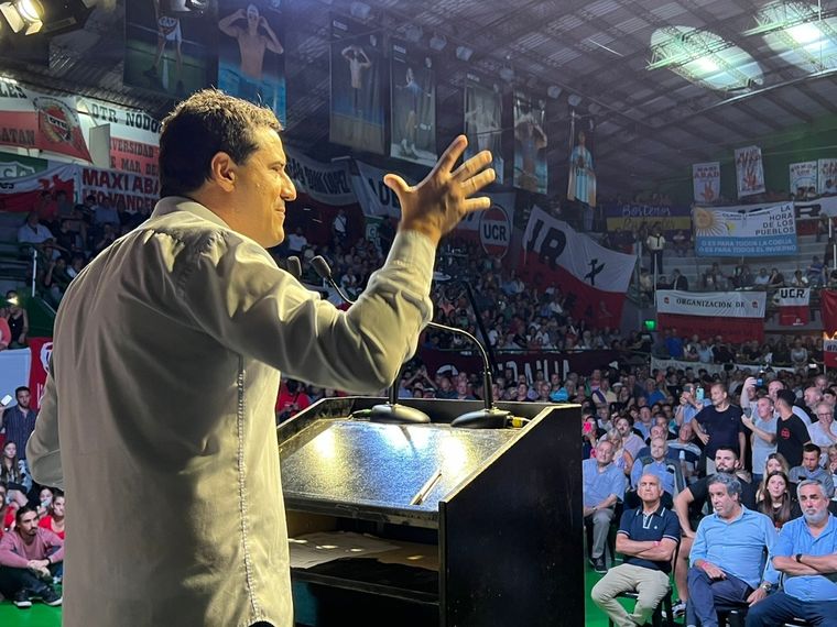 Maximiliano Abad, presidente del radicalismo bonaerense, en el acto del 20 de enero en Mar del Plata Foto: Prensa de Maximiliano Abad