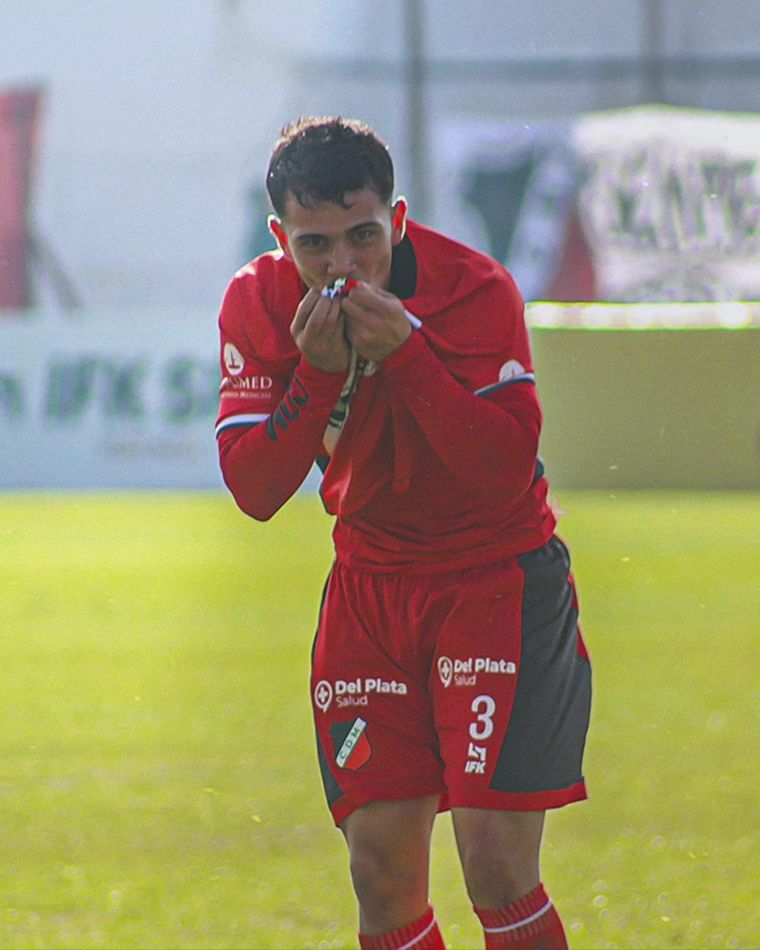 Juan Pablo De la Reta sigue en el Cruzado dos años más. Juan Pablo De la Reta sigue en el Cruzado dos años más. 