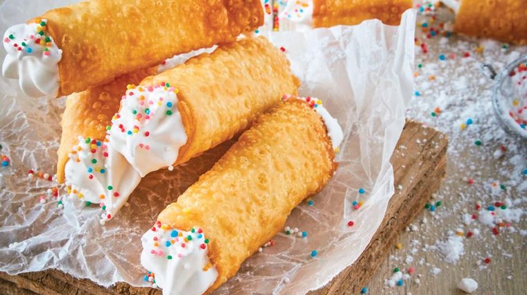 Gaznates con relleno frutal, típicos dulces mexicanos. Ahora puedes preparlos en la comodidad de tu casa.