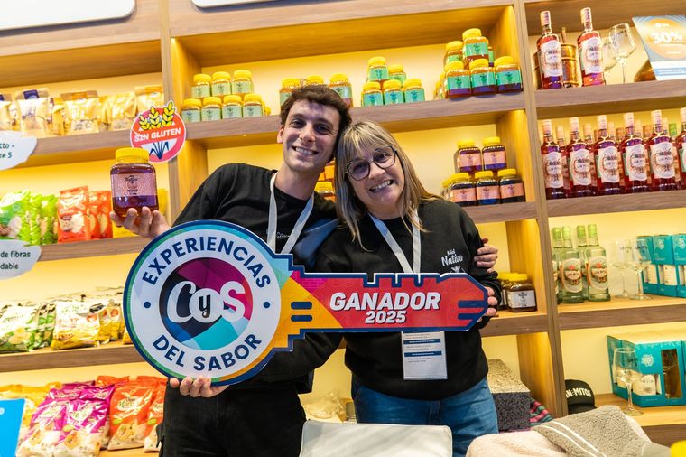 Mónica Alonso volverá de la mano de Mieles Nativas a la nueva edición de la feria Caminos y Sabores BA. Mónica Alonso volverá de la mano de Mieles Nativas a la nueva edición de la feria Caminos y Sabores BA.