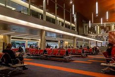 El Gobierno nacional no descarta cerrar las fronteras por la variante ómicron Foto: aeropuertos.net