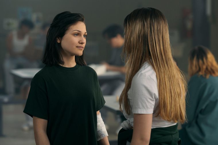 Una serie que mira más allá del crimen. Una serie que mira más allá del crimen.