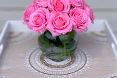 Las rosas por las que optó Juliana Awada para su mesa Foto: Flovery