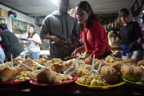 La Iglesia expresó preocupación por la crisis social y la caída de la clase media. La Iglesia expresó preocupación por la crisis social y la caída de la clase media.