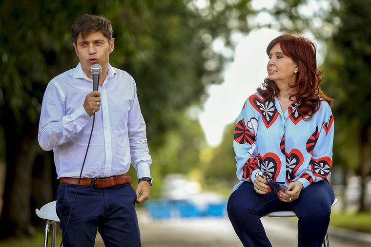 El gobernador Axel Kicillof y la expresidenta Cristina Fernández de Kirchner, los protagonistas de una interna del peronismo que no se termina de reconciliar.