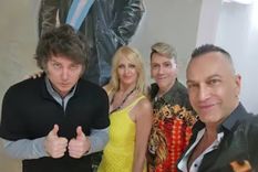 Javier Milei con Yuyito González, Roberto Piazza y su pareja Walter . Foto: Instagram de Roberto Piazza