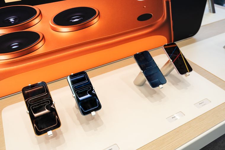 Apple prepararía unos teléfonos con más pulgadas que el iPhone 17 Pro Max.