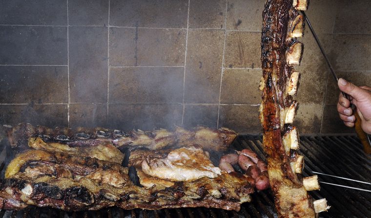 asado costillas parrilla carne (1)